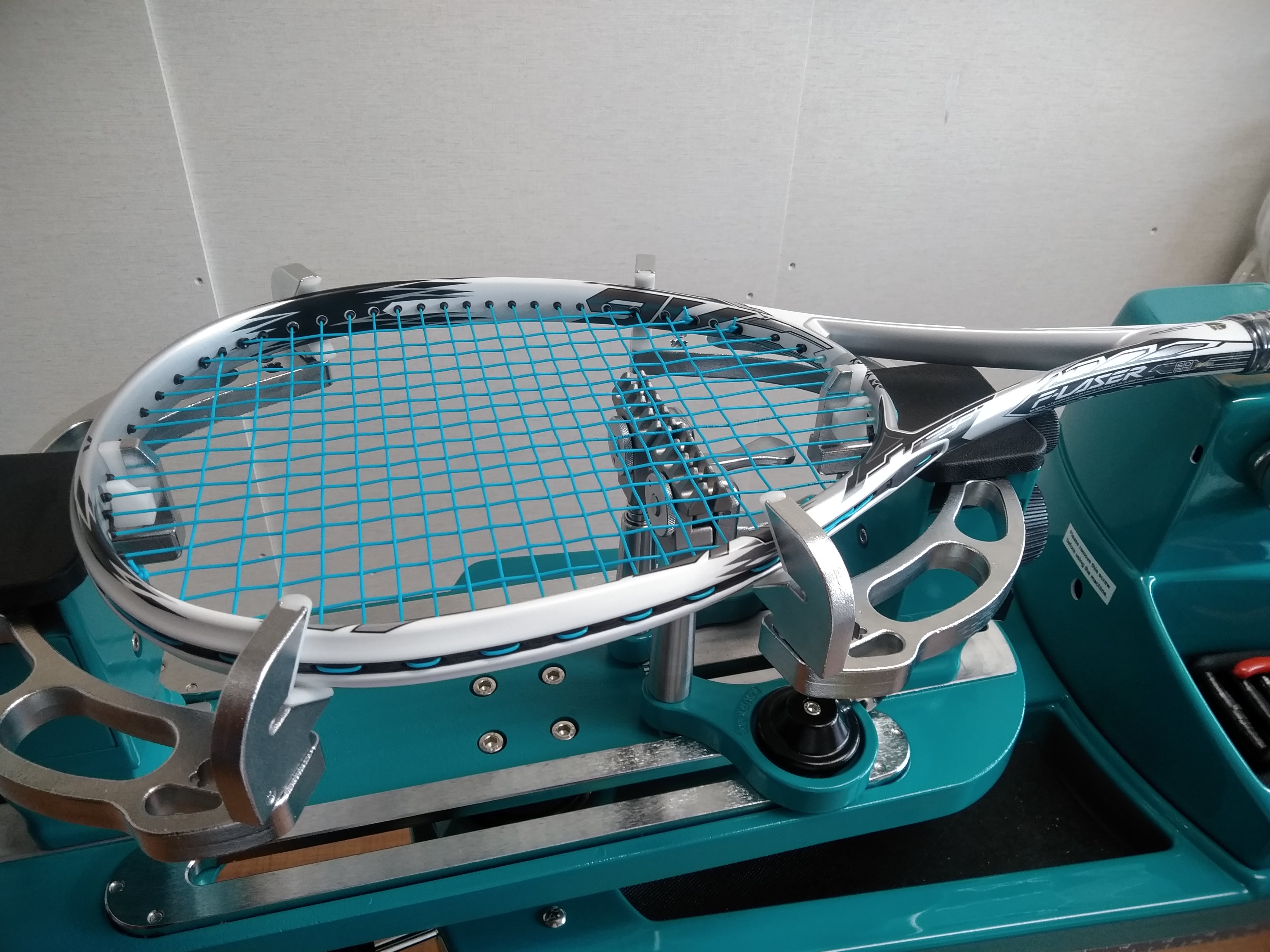 YONEX Fレーザー9V × GOSEN MSフォース | 兵庫県西宮市のテニス